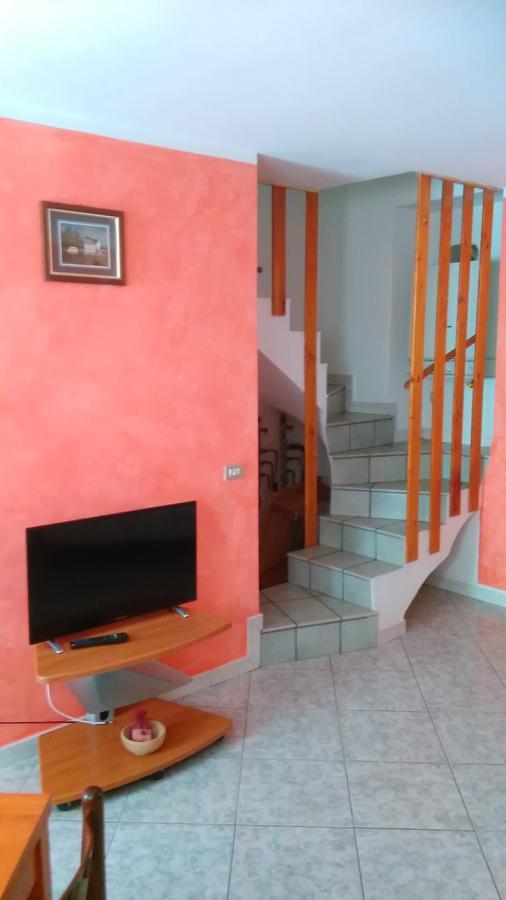 Residence Arvinei Малеско Екстериор снимка